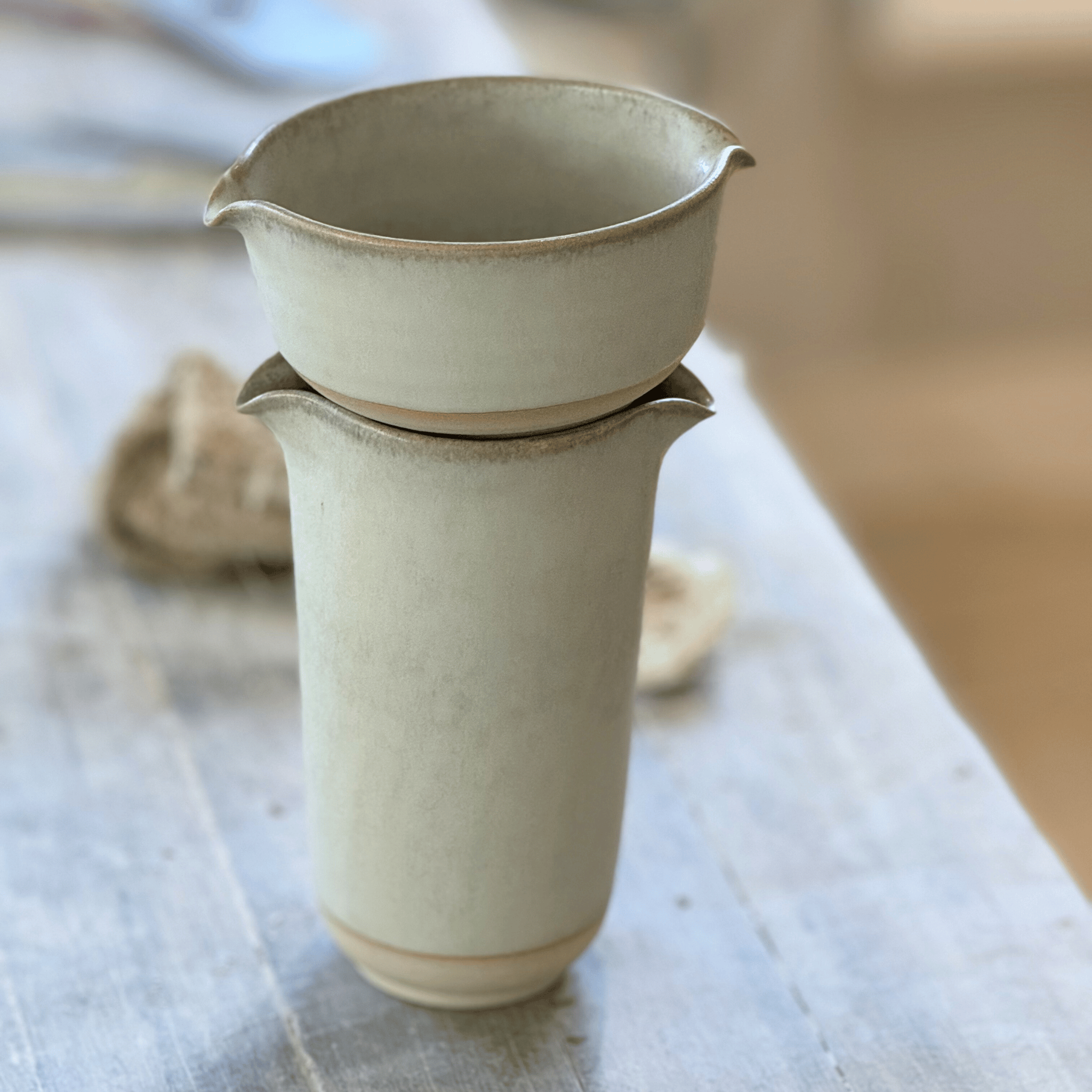 Kanna med pip och skål