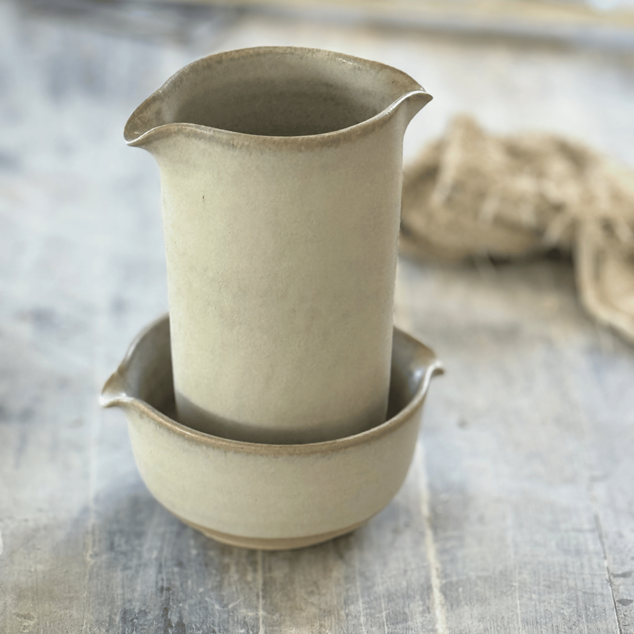 Kanna med pip och skål