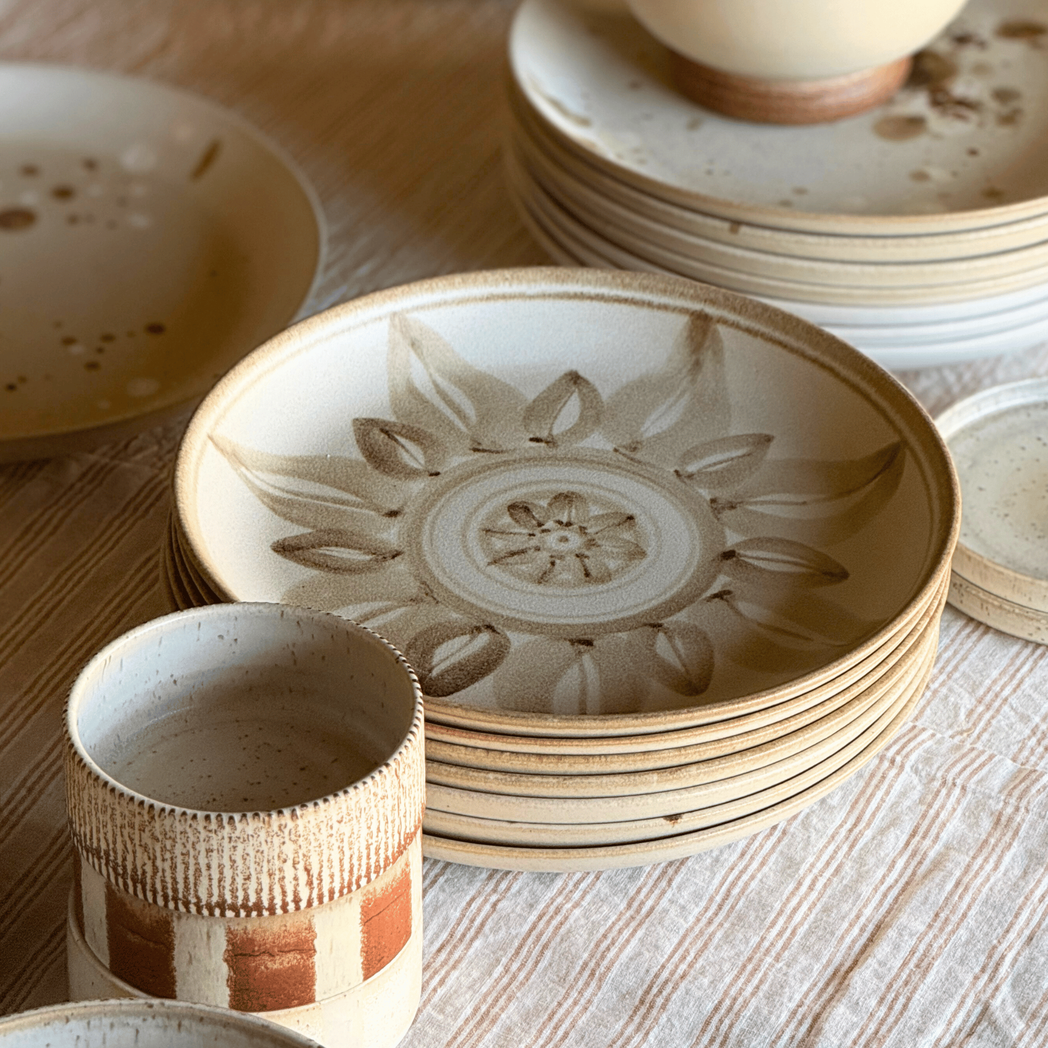 Tallrik 27cm Solros brun